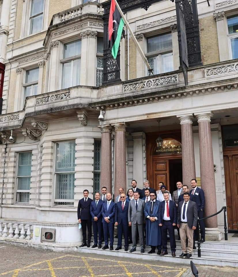 الدبيبة يجري زيارة لمقر السفارة الليبية في لندن
