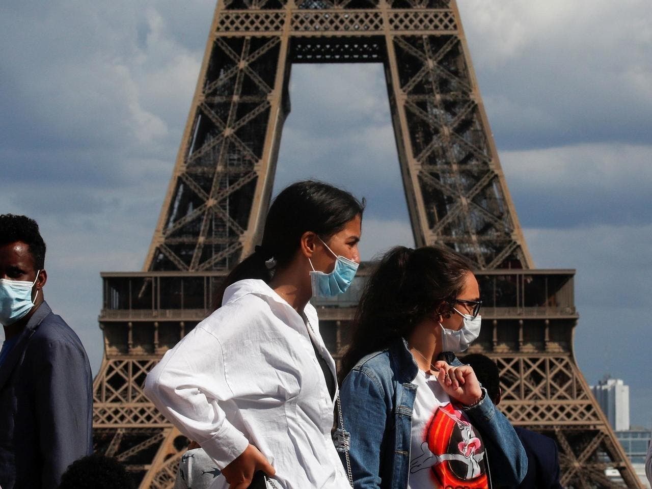 فرنسا تلغي إلزامية ارتداء الكمامات في الشارع بداية من الخميس