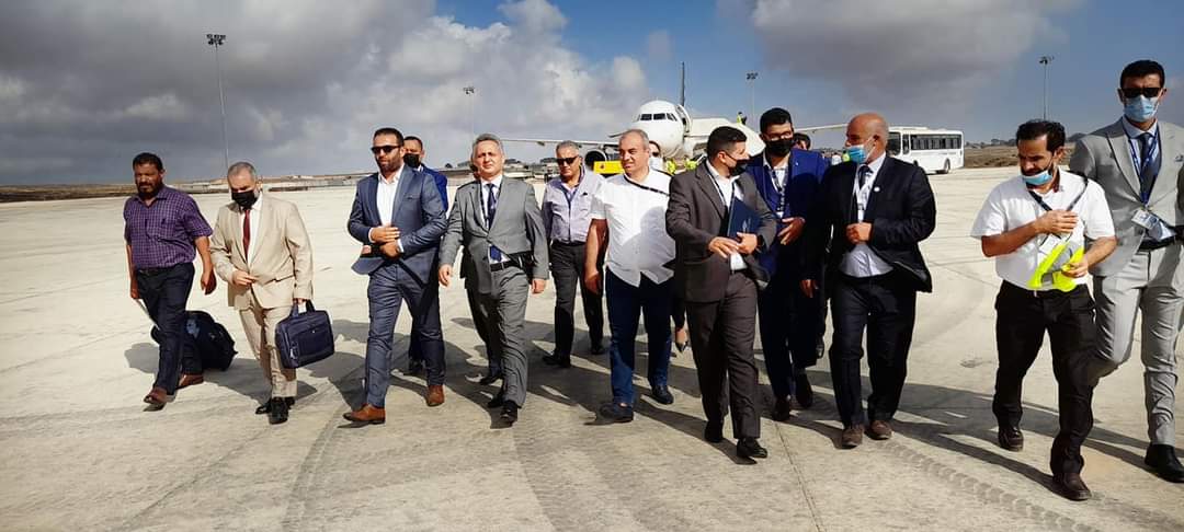 الخطوط الإفريقية تستأنف رحلاتها الداخلية من طرابلس إلى مطار الأبرق