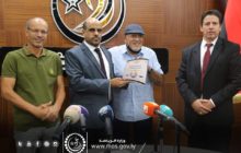 وزير الرياضة يستلم مسّودة قانون الرياضة في ليبيا