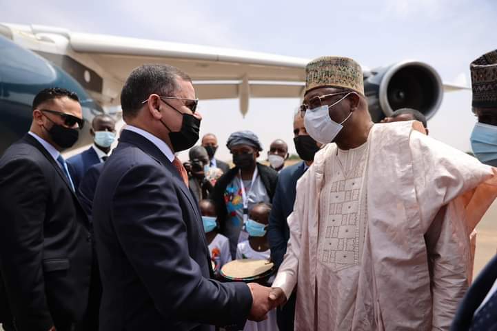 رئيس الحكومة يصل إلى جمهورية النيجر 