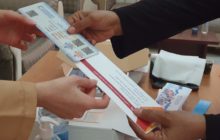 (وال) تتابع عن قرب مراكز تسليم بطاقات الناخبين و ترصد المشاكل و العثرات