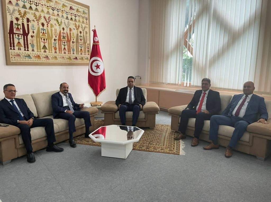 زيارة وزير العمل لمعرض (صنع في ليبيا) بتونس 
