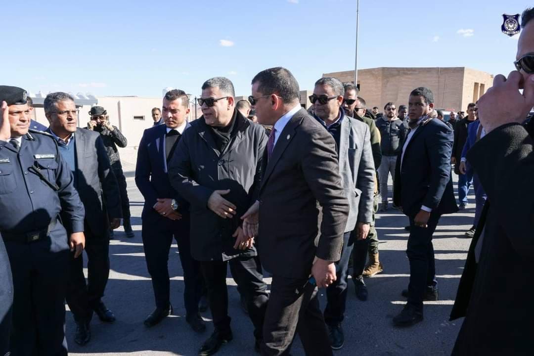 رئيس الحكومة ووزير الدخلية في زيارة لمعبر (وازن) الحدودي مع الجارة تونس