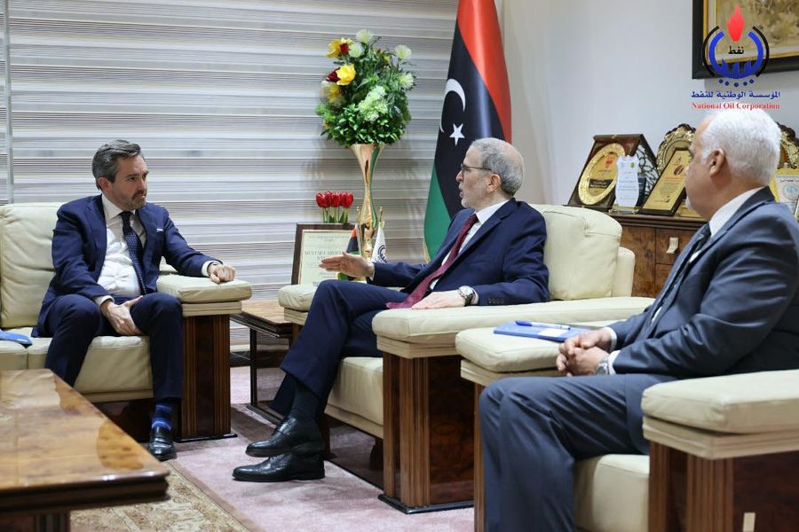 صنع الله يبحث مع ممثل برنامج الأمم المتحدة الإنمائي في ليبيا التعاون المشترك