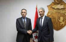 الحويج يبحث مع محافظ البنك المركزي التونسي سبل التعاون الاقتصادي بين البلدين