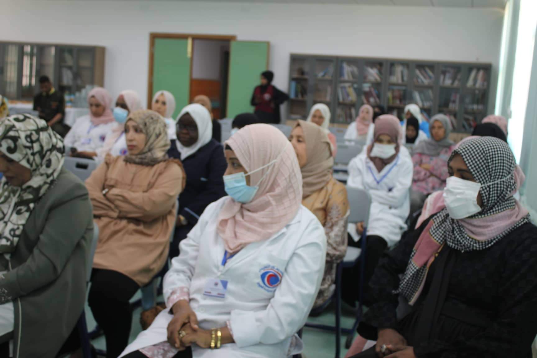 مستشفى بنغازي التعليمي لجراحة العيون تحتفل باليوم العالمي للتمريض