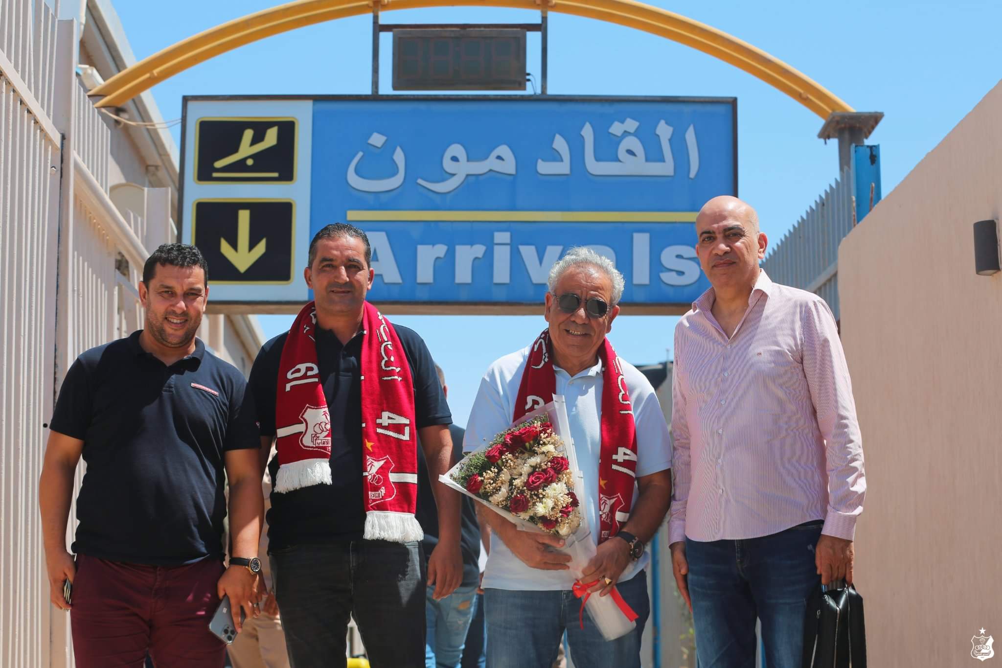 وصول المدرب التونسي فوزي البنزرتي إلى بنغازي  