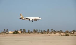 رحلة حجاج المنطقة الجنوبية تغادر مطار سبها الدولي إلى الأراضي المقدسة 