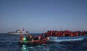 إيطاليا: سفينة إنسانية تنقذ ( 63 ) مهاجراً في المياه المالطية
