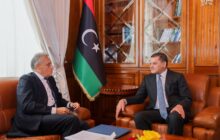 الدبيبة يبحث مع السفير الإيطالي في ليبيا عددًا من الملفات الاقتصادية والسياسية بين البلدين