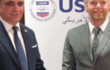 القائم بأعمال سفارة أمريكا لدى ليبيا يُشيد بديوان المحاسبة على تقريره السنوي للعام 2021