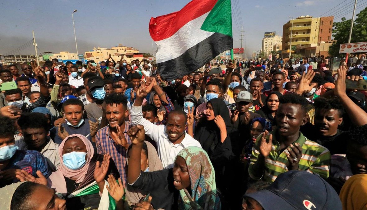 السودان.. ترقب لتسوية سياسية ينتظرها الشارع
