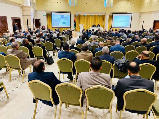 طرابلس تحتضن فعّاليات الملتقى الأول لمديري الإدارات والمكاتب والفروع بمصرف الجمهورية