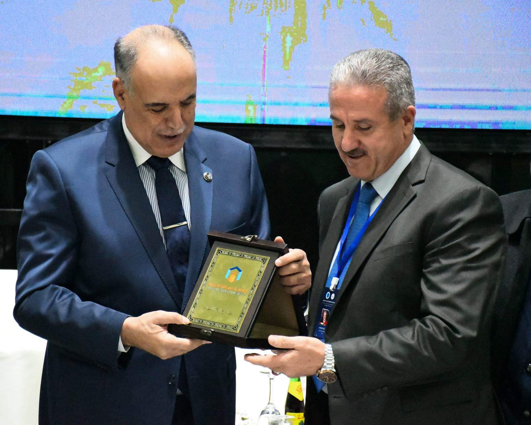 جامعة عمان العربية تكرم مستشار الأمن القومي إبراهيم بوشناف في ختام مؤتمر ليبيا الدولي للأمن السيبراني