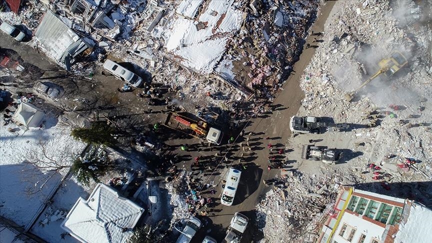 ارتفاع عدد الوفيات جراء الزلزالين اللذين ضربا جنوبي تركيا إلى أكثر من 16 ألفًا