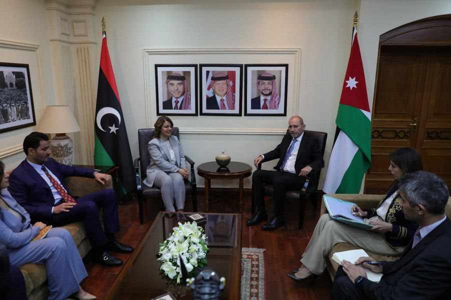 المنقوش تعقد لقاء ثنائيًا مع نظيرها الأردني في عمّان حول آخر مستجدات الأوضاع إقليميًا وعربيًا