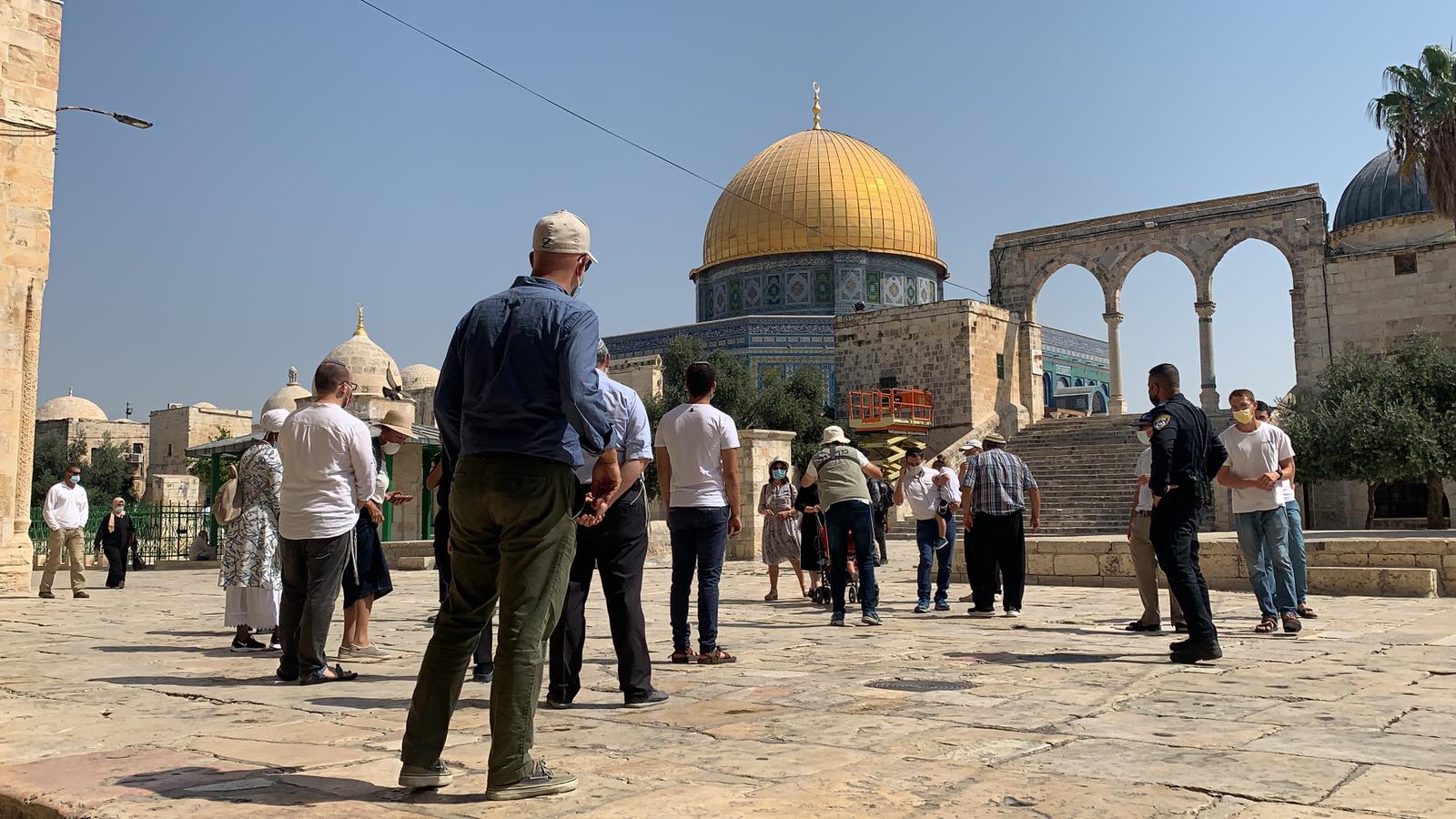 عشرات من المستوطنين الصهاينة يقتحمون المسجد الأقصى المبارك