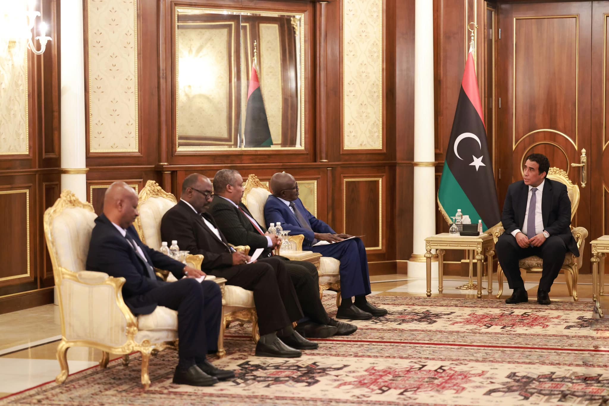 المنفي يستقبل السفير السوداني لدى ليبيا