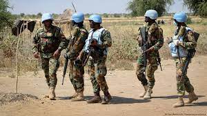 إسبانيا تعتزم تقييم مهام بعثات حفظ السلام في أفريقيا بعد انقلاب النيجر والغابون