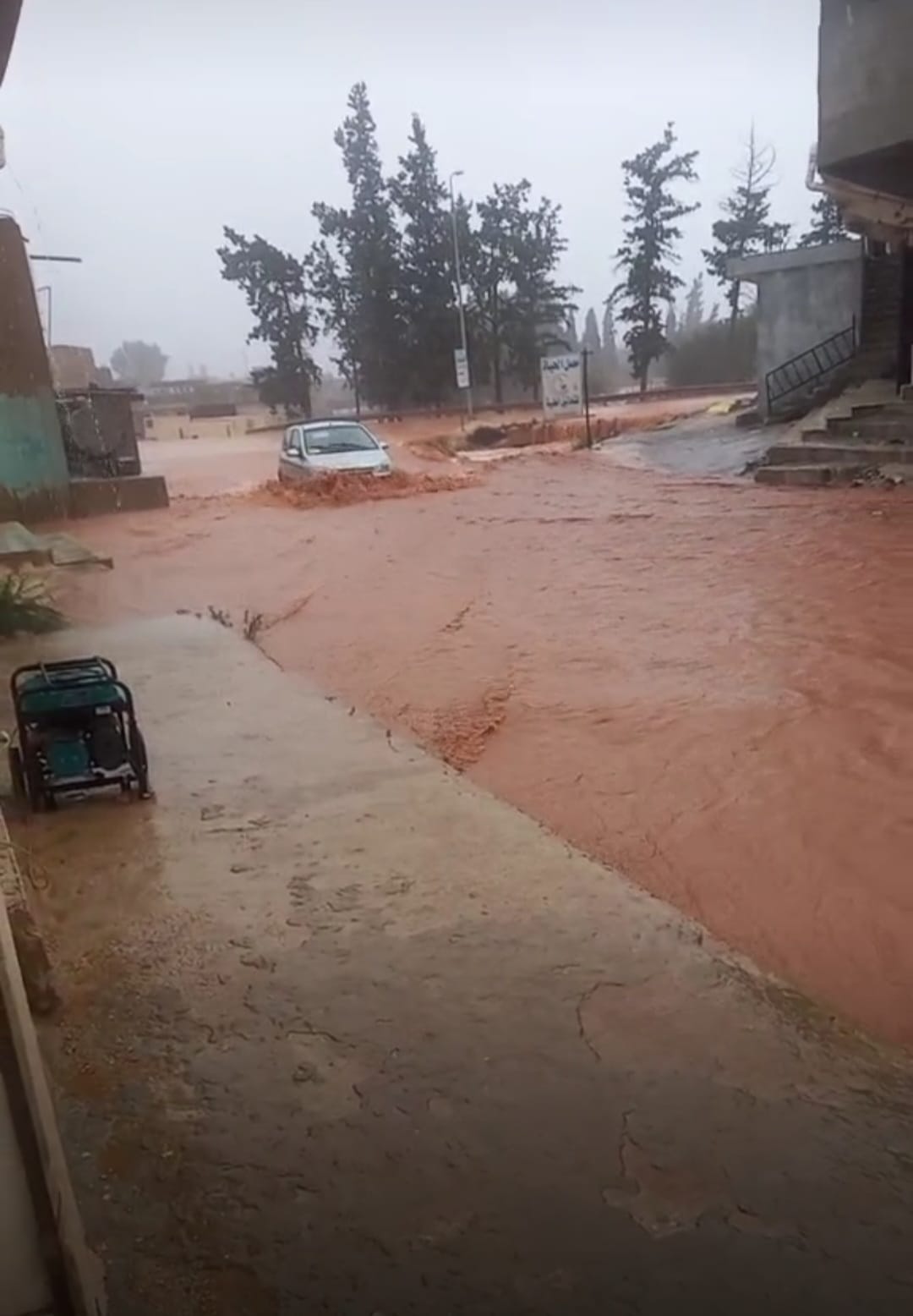 رئيس الإسعاف والطوارئ تاكنس : الوضع في المنطقة مستقر ومنسوب المياه بدء في التراجع