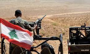 الجيش اللبناني يحبط محاولة تسلل أكثر من ألف سوري عند الحدود اللبنانية السورية