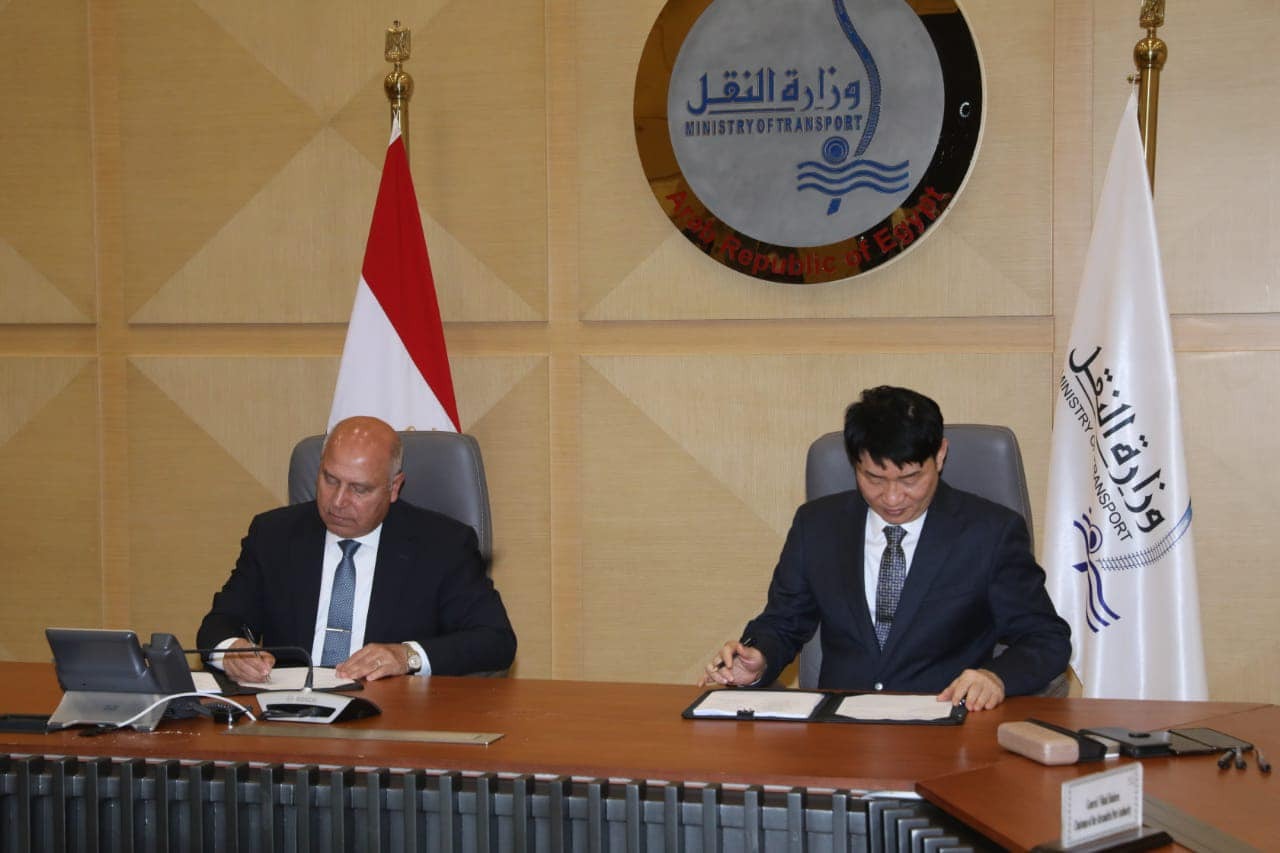 مصر تكشف عن توقيعها لاتفاق مع شركة كورية لتصدير النفط الليبي لأوروبا عبر ميناء جرجوب البحري