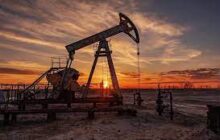 تراجع أسعار النفط إثر بيانات أمريكية