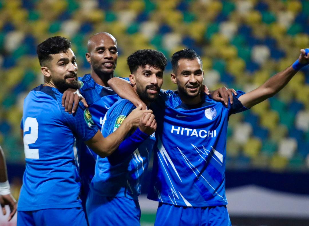 التائب يقود الهلال للفوز على 