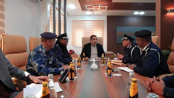 وزير الداخلية يعقد اجتماعا أمنيا موسعا لمناقشة الأمن والتحديات في المنطقة الجنوبية
