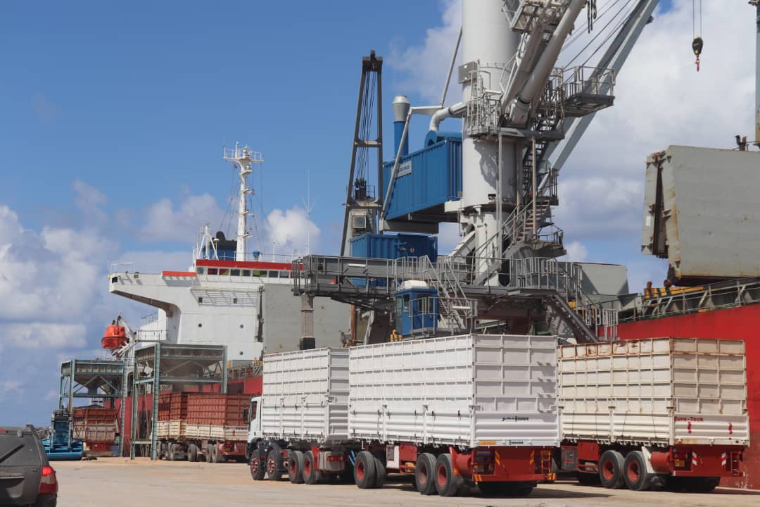 (39) سفينة محملة بالبضائع ترسو بميناء «جليانة» ببنغازي خلال نوفمبر