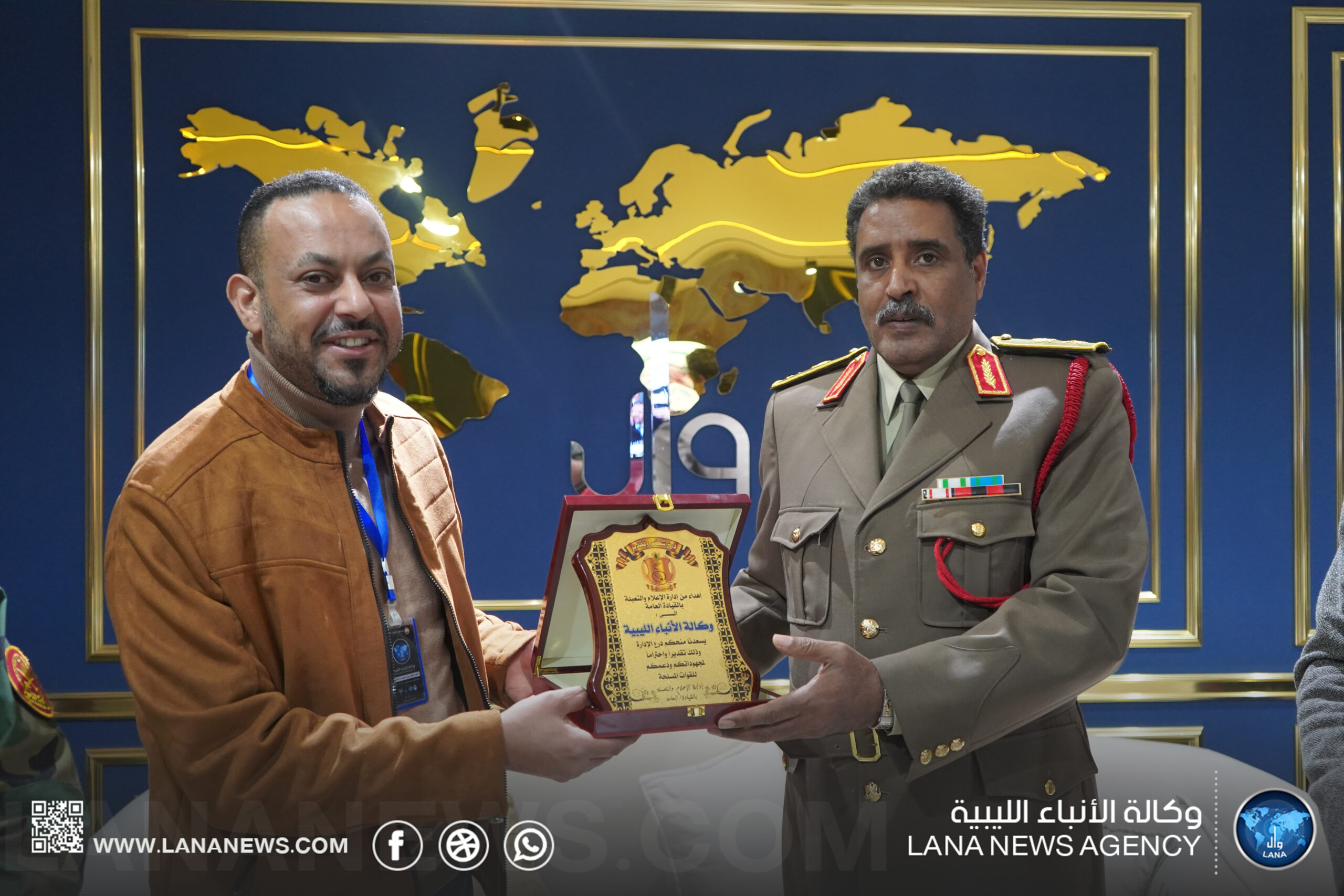 اللواء أحمد المسماري يجري زيارة لمقر الإدارة العامة لوكالة الأنباء الليبية في بنغازي