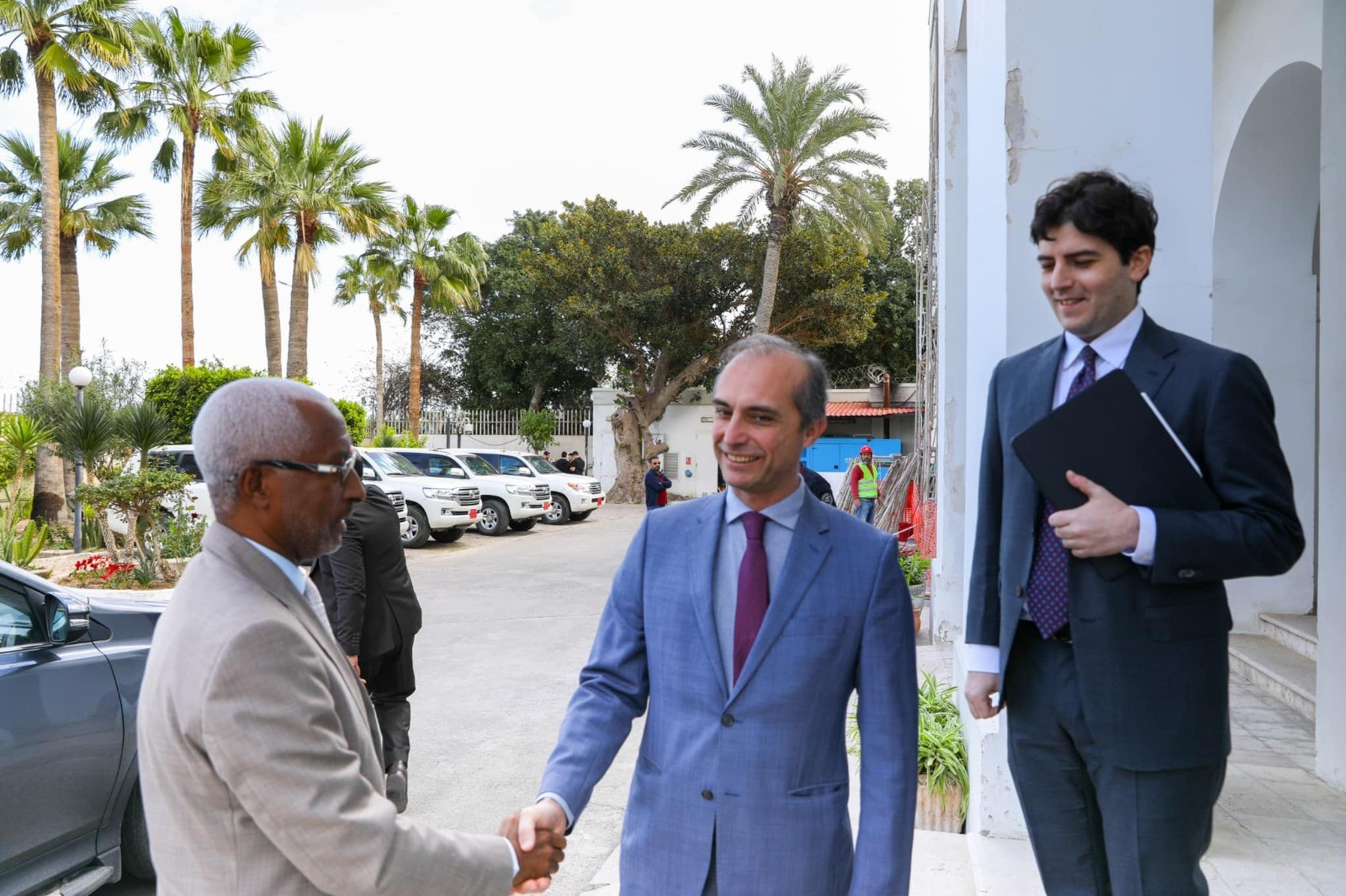 نائب رئيس الأعلى للدولة يبحث ملف المصالحة مع السفير الإيطالي لدى ليبيا
