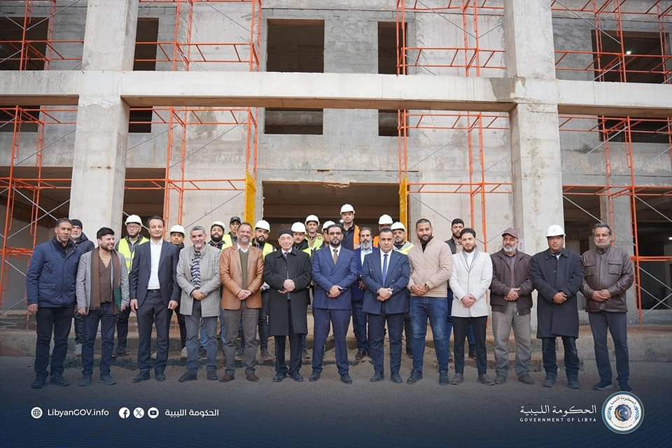 رئيسا الحكومة الليبية ومجلس النواب يتابعون سير أعمال الصيانة والتطوير بجامعة درنة
