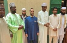 رئيس وزراء النيجر يؤدي صلاة الجمعة رفقة الـأئمة الموفدين من الحكومة الليبية