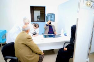 مركز بنغازي الطبي يستأنف استقبال حالات اعوجاج العمود الفقري