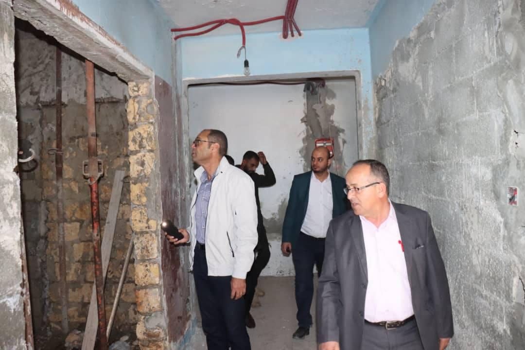 وزير الصحة يتفقد مجمع عيادات الهريش ومستشفى الوحدة بمدينة درنة