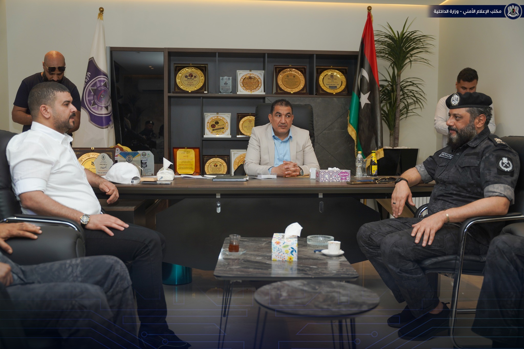 وزير الداخلية يعقد اجتماعا أمنيا في بنغازي لبحث مستجدات العمل الأمني