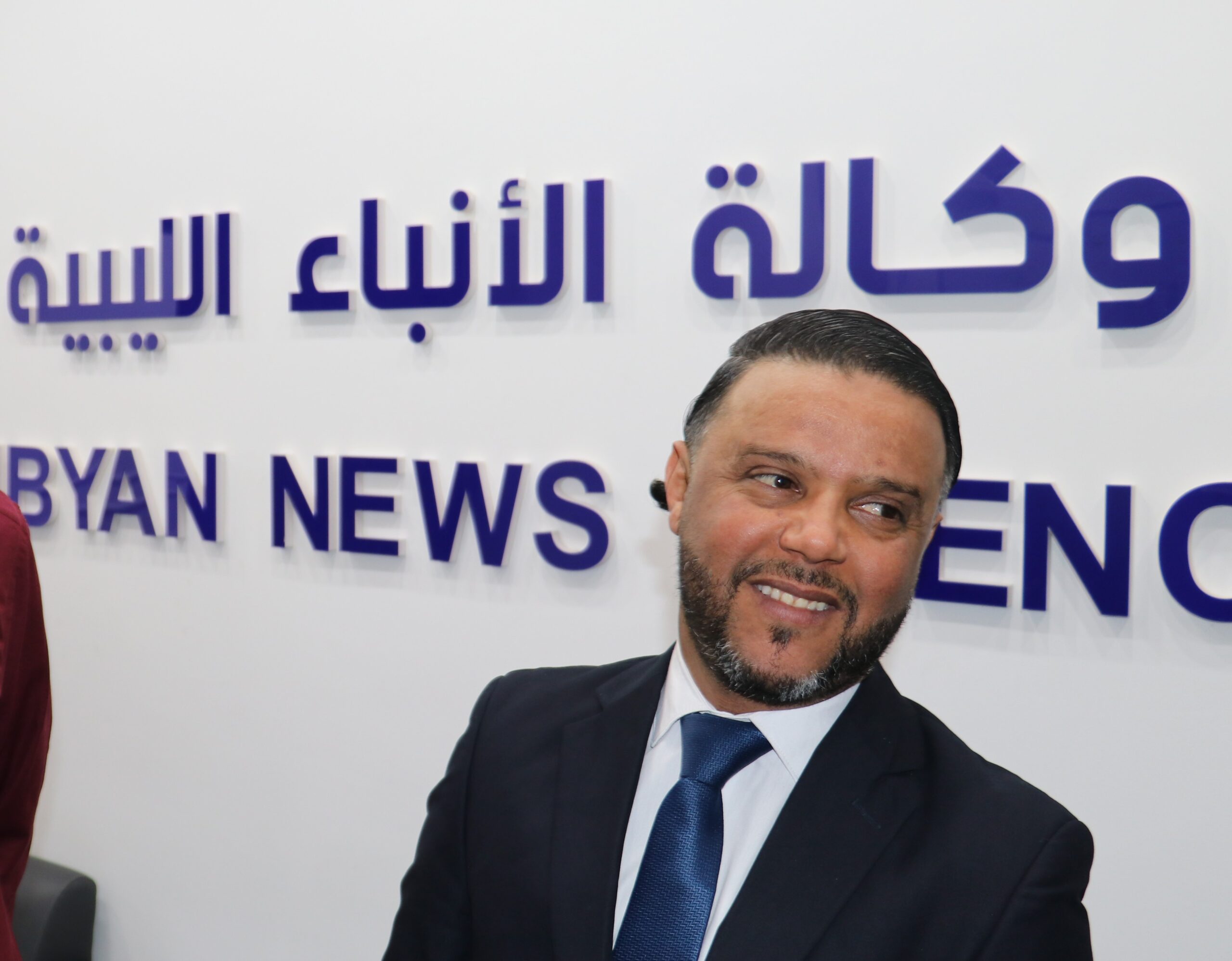 وكالة الأنباء الليبية تنعى رئيس قسم الأخبار الرياضية الصحفي سيف أمبية