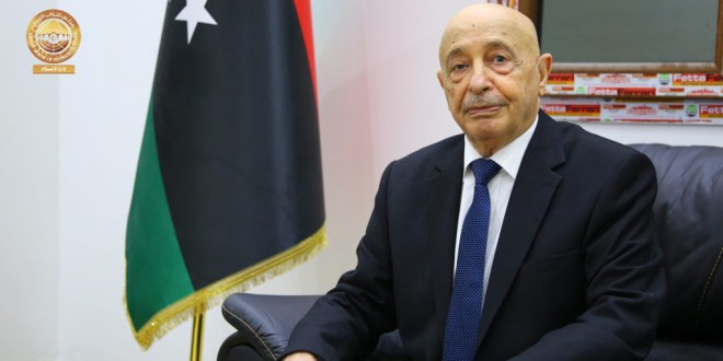 منح المستشار عقيلة صالح جائزة وسام البرلمان العربي