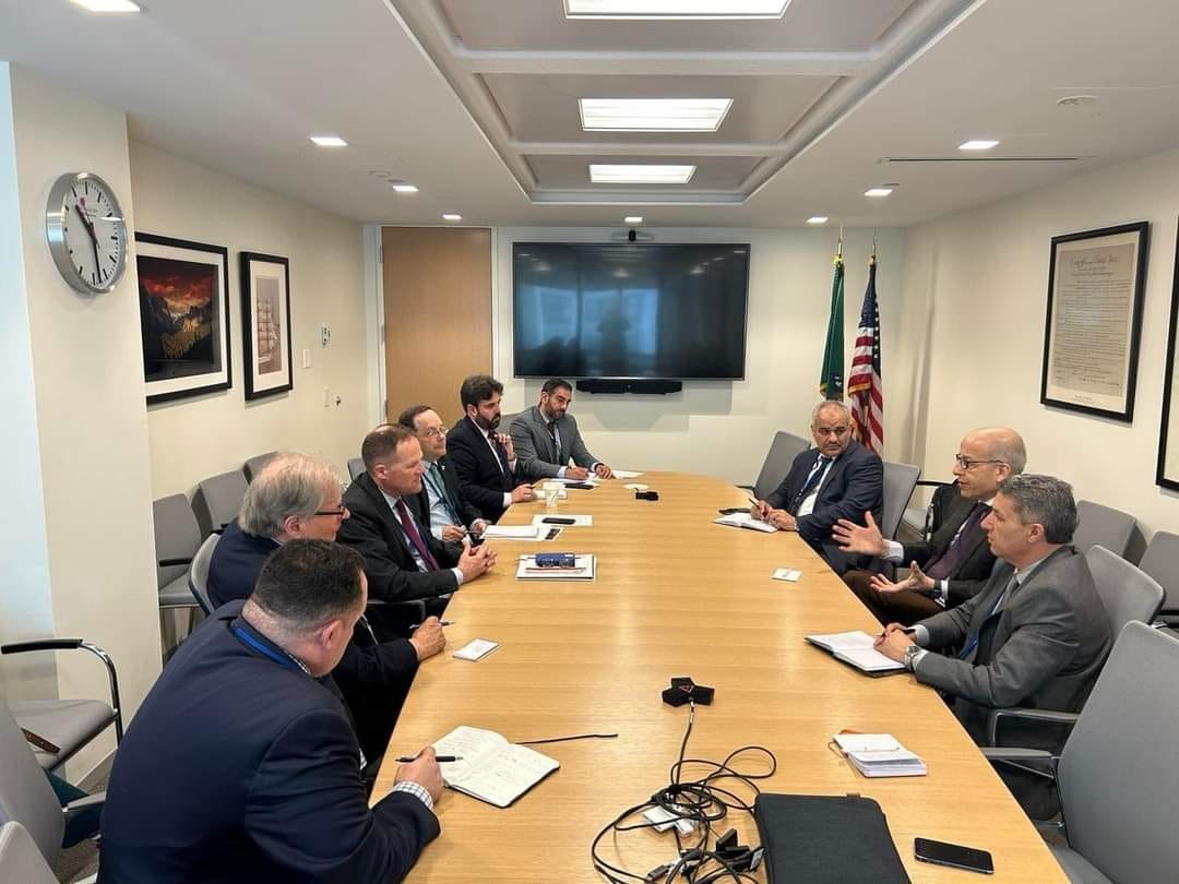 الكبير يبحث مع مسؤولي الخزانة الأمريكية الأوضاع الاقتصادية والسياسية في البلاد