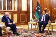 المنفي يبحث مع سفير بريطانيا تطورات الأوضاع السياسية في ليبيا