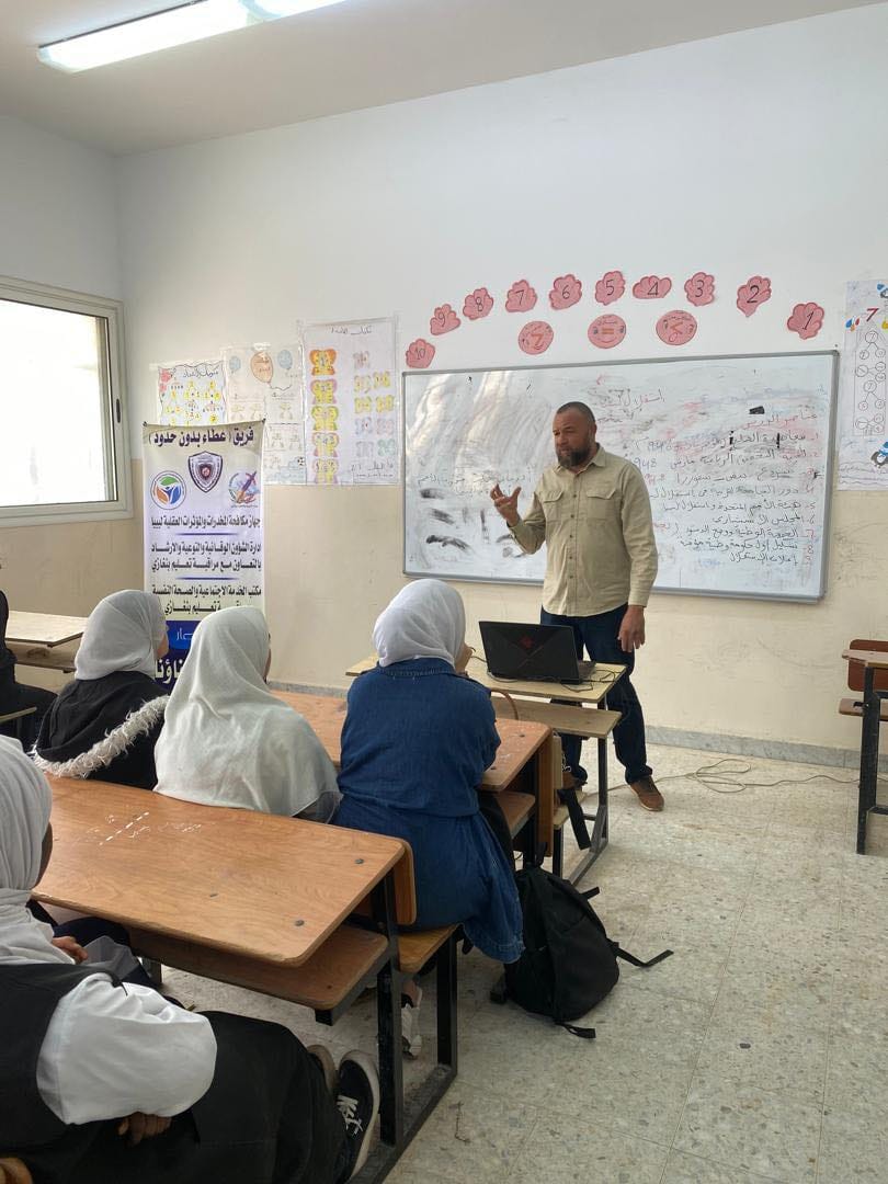 توعية طلاب المدارس عن مخاطر الإدمان ببنغازي