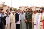 اللواء صدام حفتر يجري زيارة لمدينة أجخرة ويتعهد بالاستجابة لمطالب أهلها