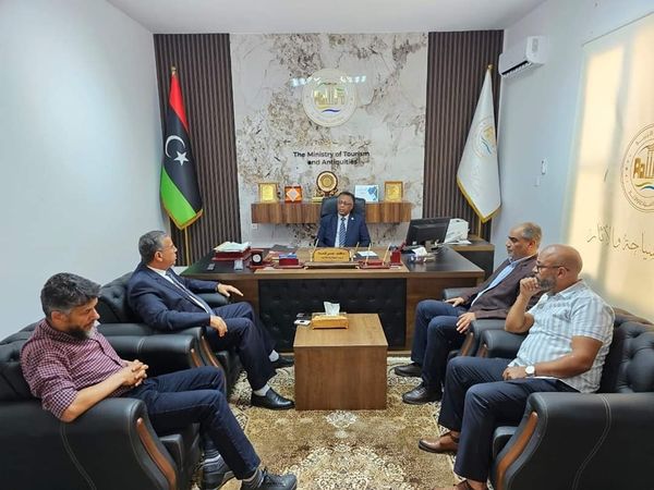 وزارة السياحة تبحث امكانية التعاون مع شركة إعمار ليبيا القابضة