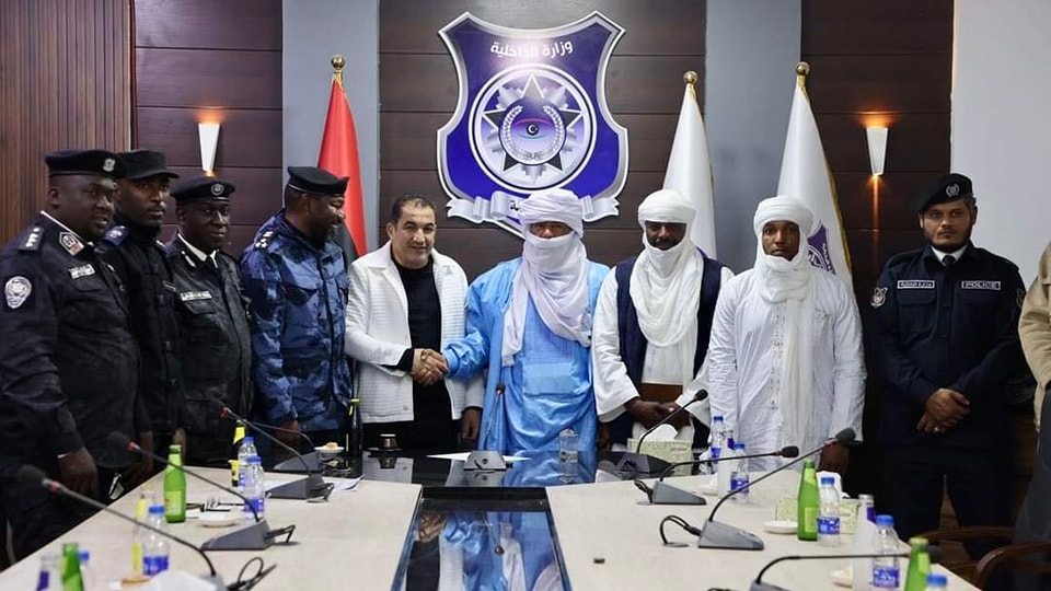 وزير الداخلية بالحكومة الليبية يعقد اجتماعًا موسعًا لبحث الأوضاع الأمنية في مدينة غات وتعزيز الجهود الأمنية