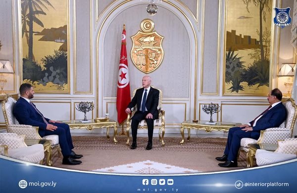 الطرابلسي يبحث مع الرئيس التونسي إعادة فتح منفذ رأس أجدير وتأمين الحدود
