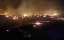 جهود مشتركة بين الأهالي وجهاز الدفاع المدني تخمد حريق في ثلاث مزارع بالكفرة