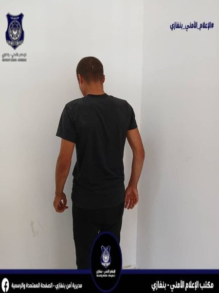 القبض على شخص بمنطقة الصابري مطلوب على ذمة عدة قضايا جنائية