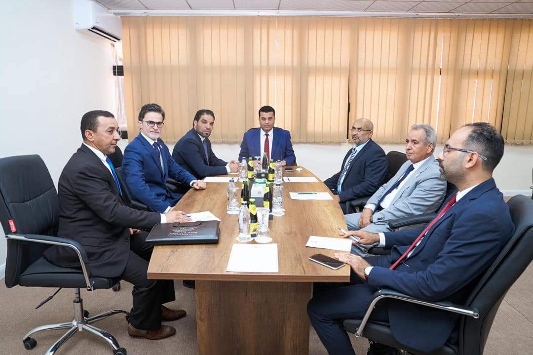 هدية يبحث مع قادربوه فحص العقود ومتابعة تنفيذ المشروعات عبر هيئة الرقابة الإدارية